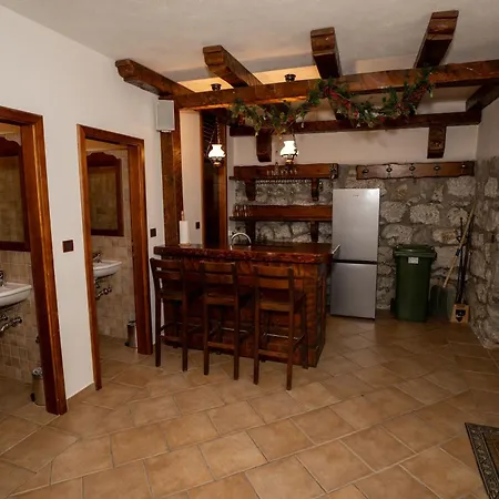 Kuca Za Odmor Cava Fuzine Feriehus