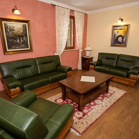 Kuca Za Odmor Cava Fuzine * Fužinski Benkovac